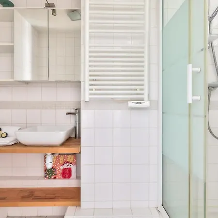 Guestready - Homelike Parisian Apt With Terrace