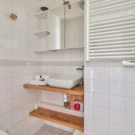 Guestready - Homelike Parisian Apt With Terrace * Paris